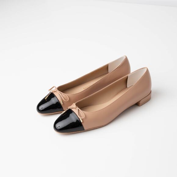 Stuart Weitzman Sleek Bow Leather Ballerina Flats - Picture 8 of 9